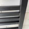 design radiator mat zwart vierkante buizen